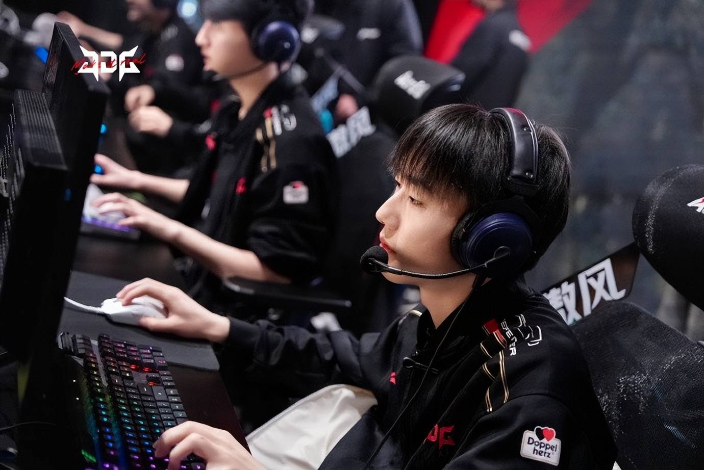 Ning焦点对战，Scout与60激战加拿大队分钟，持续失利胜负难料！